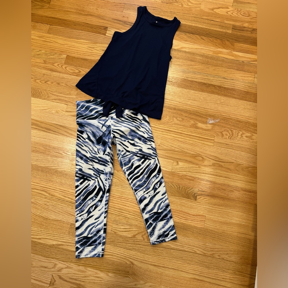 Apana Workout Ribbed Blue Tank Top - Picture 11 of 11